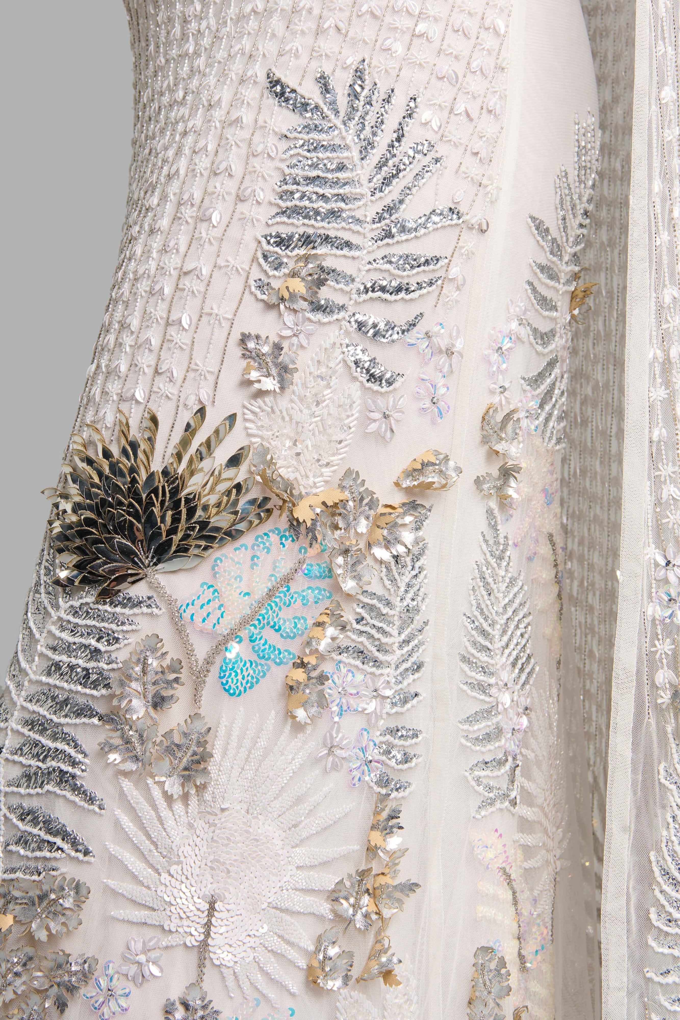 Fitted White Dress in Tulle