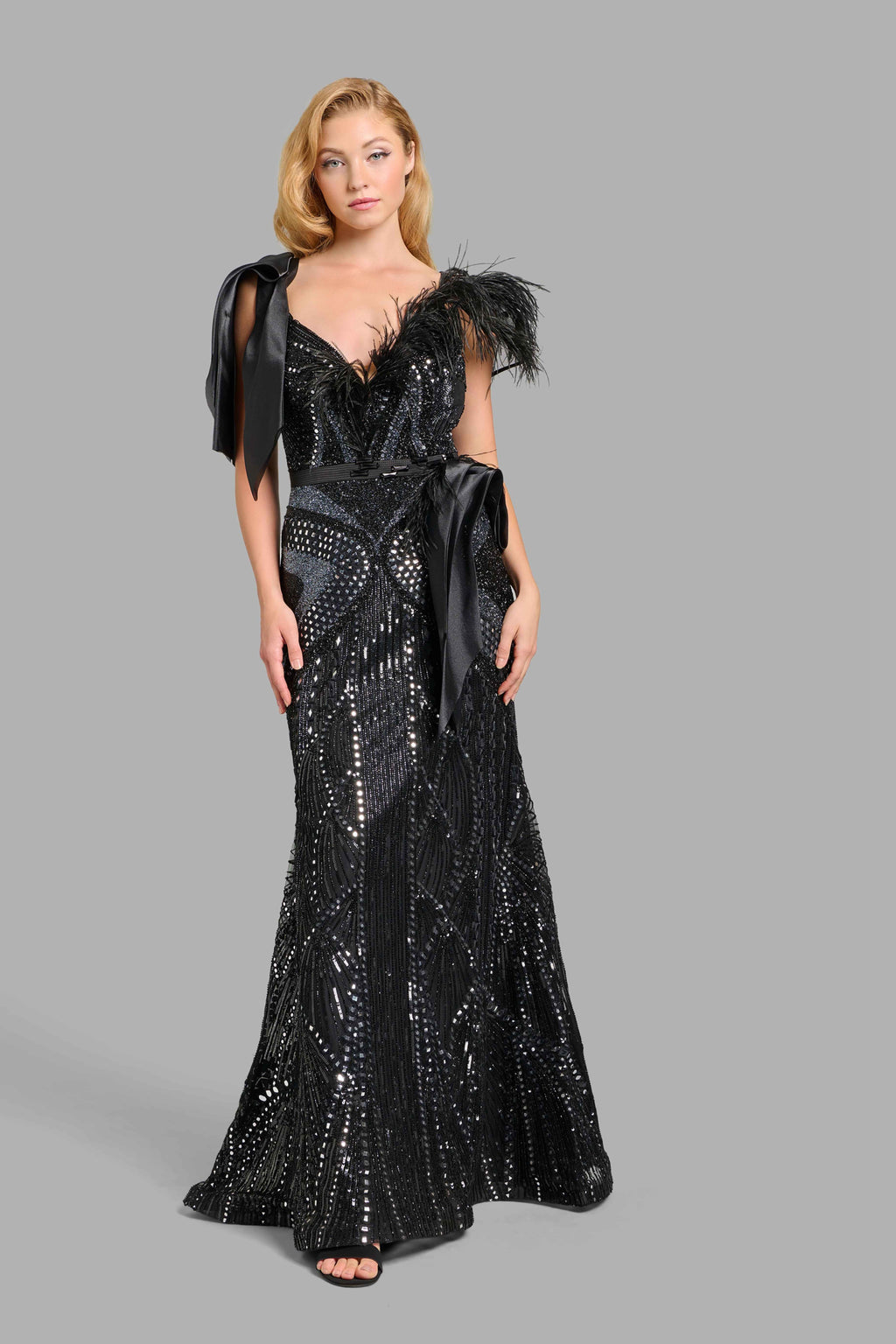 Black Slim Silhouette Gown S / Black